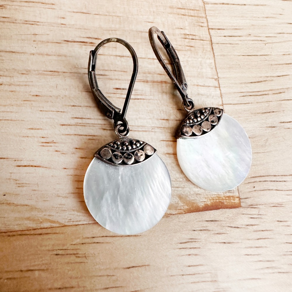 Sterling Silver Mother of Pearl Earrings ATI 925 Dangle Leverback Natural‎